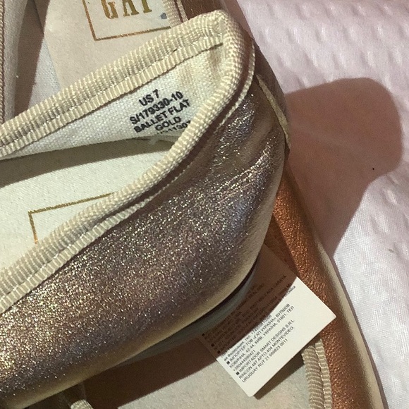 GAP Gold Metallic Leather Ballet Flats NWT - Picture 5 of 7